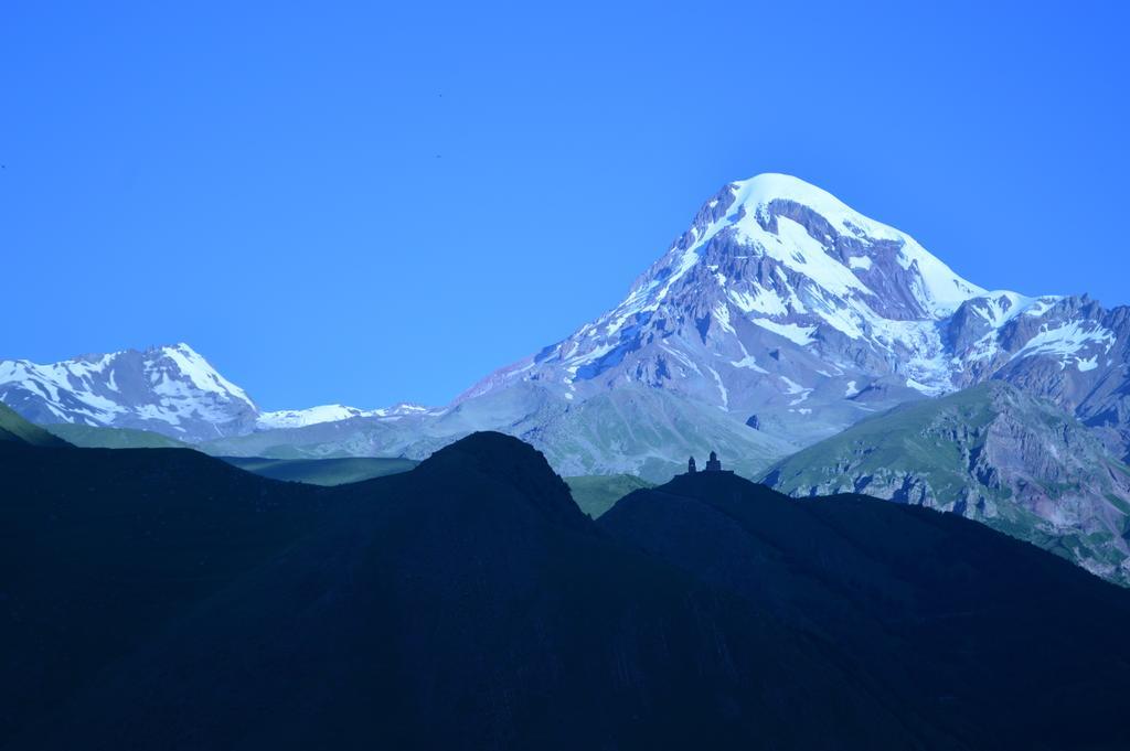 Guest House Qubi Kazbegi Eksteriør billede