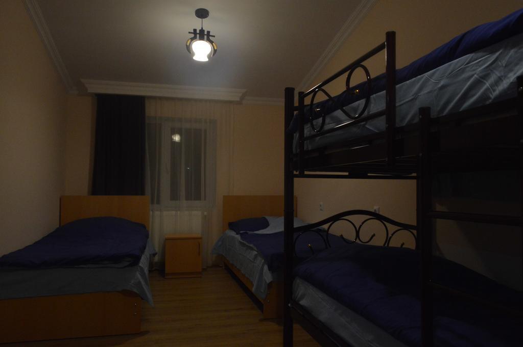 Guest House Qubi Kazbegi Eksteriør billede